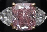 5克拉粉色钻石香港卖出1080万美元天价