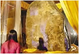 越南200万美元购罕见巨型翡翠 拟雕全球最大玉佛