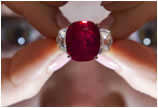 红宝石拍卖超3000万美元 创世界纪录
