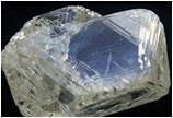 澳大利亚挖出404克拉巨型钻石 价值超1400万美元